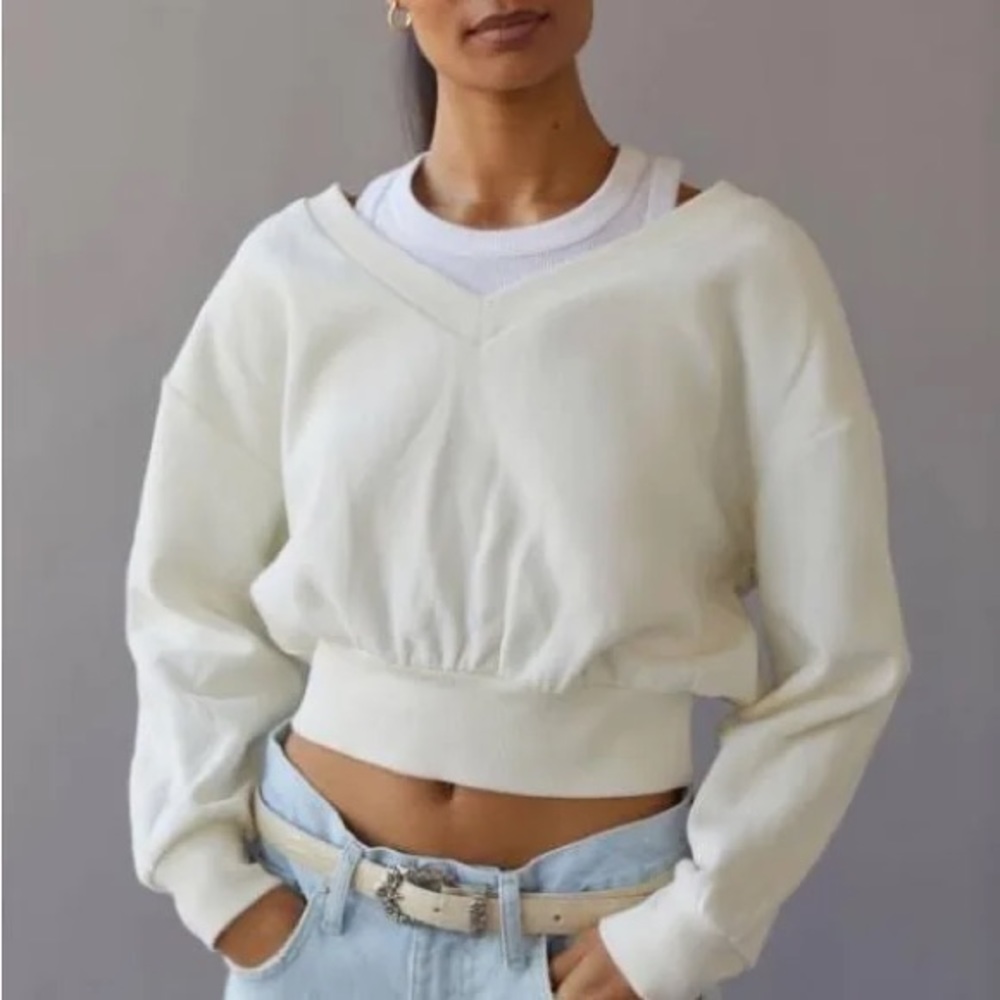 Urban Outfitters V-neck Sweatshirt